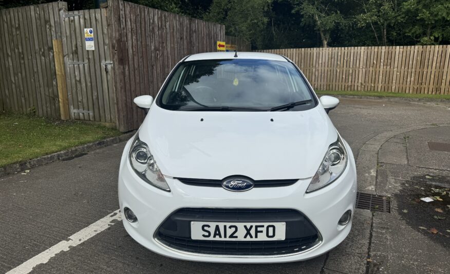 Ford Fiesta White 1.25 Zetec 5 Door