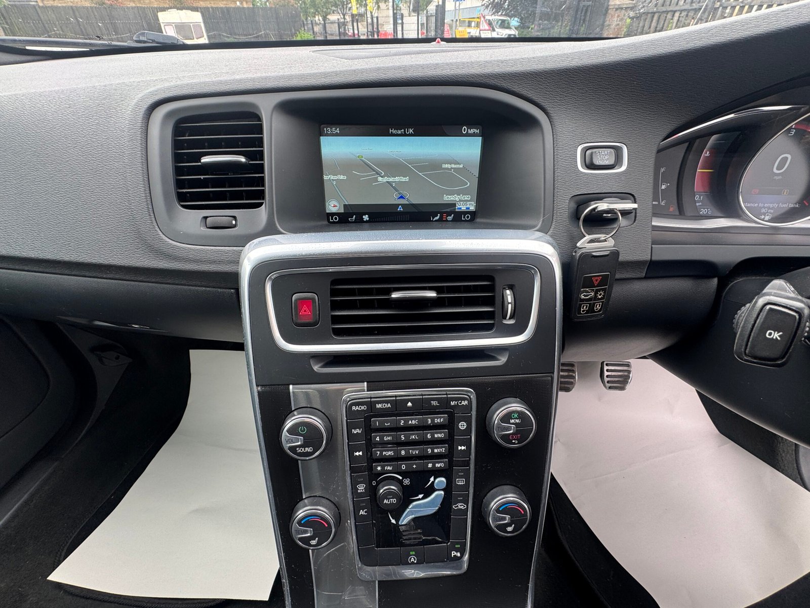 Volvo S60 D2 2.0 R Design Nav